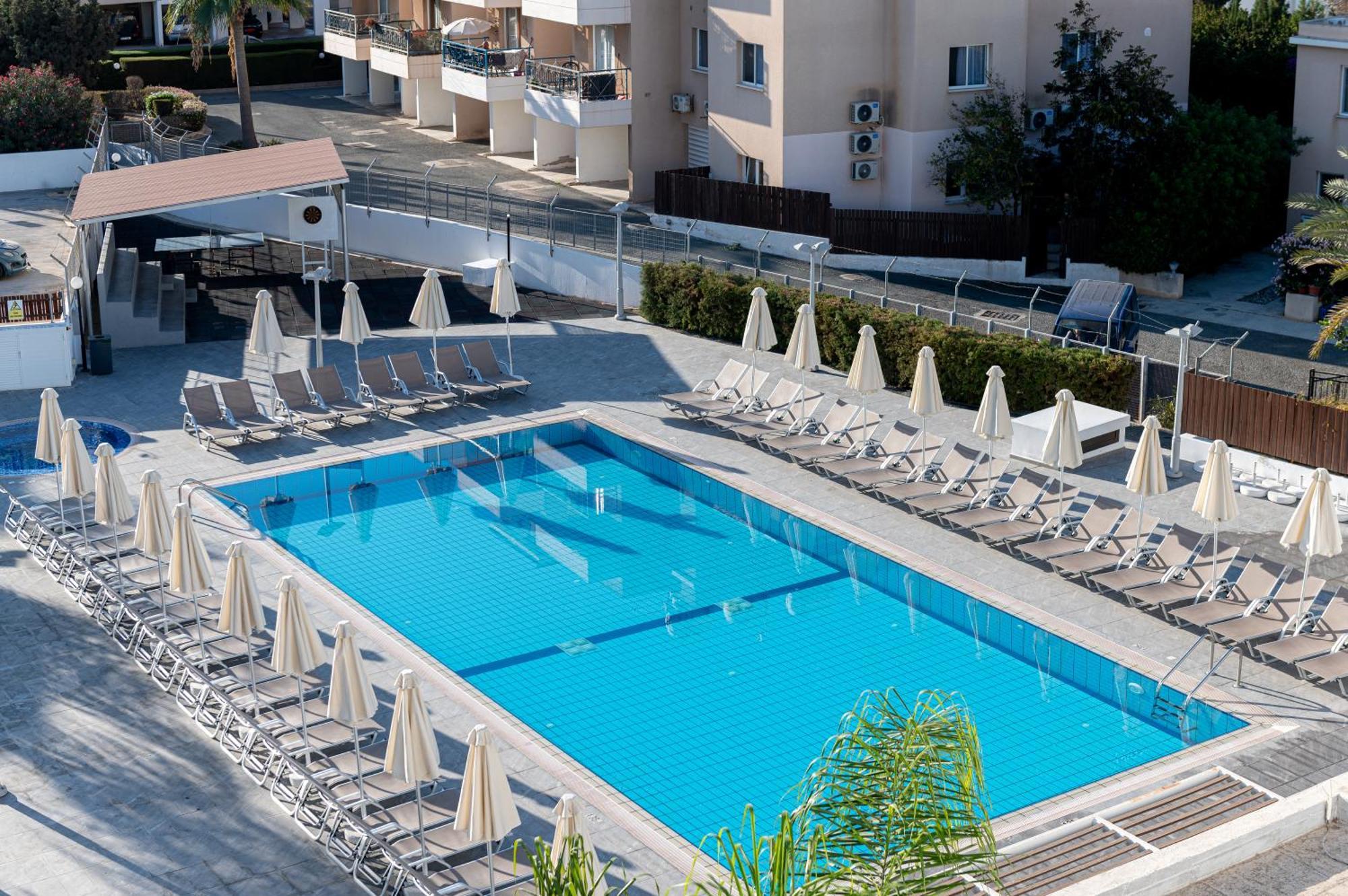 Kefalos Damon Hotel Apartments Paphos Exterior foto