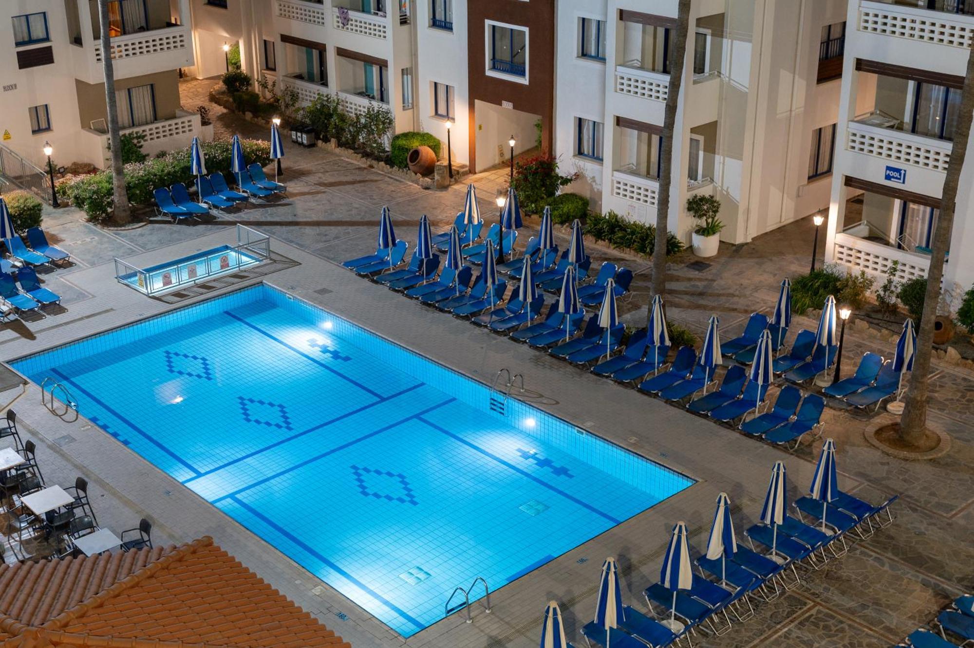 Kefalos Damon Hotel Apartments Paphos Exterior foto