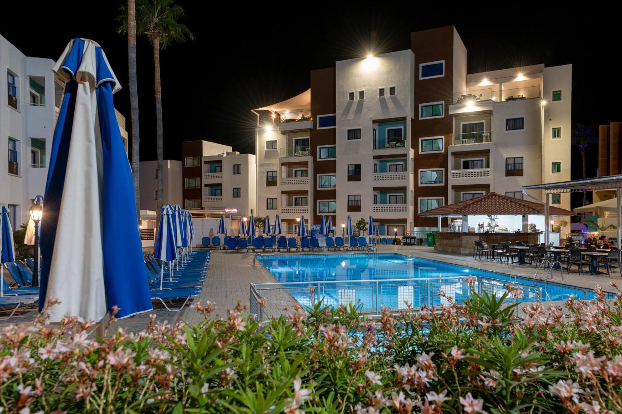 Kefalos Damon Hotel Apartments Paphos Exterior foto